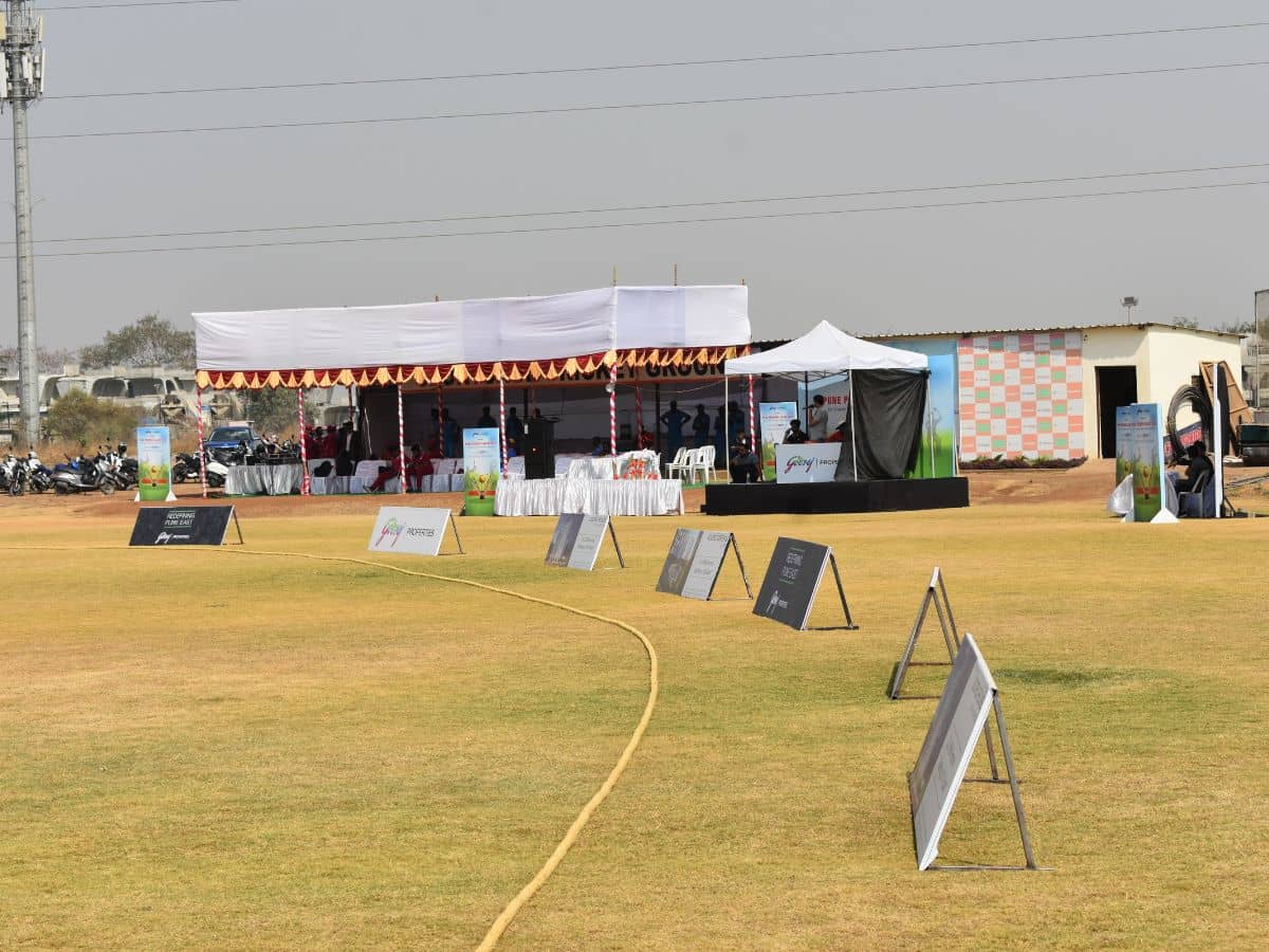 Cricket ground at Sportsage